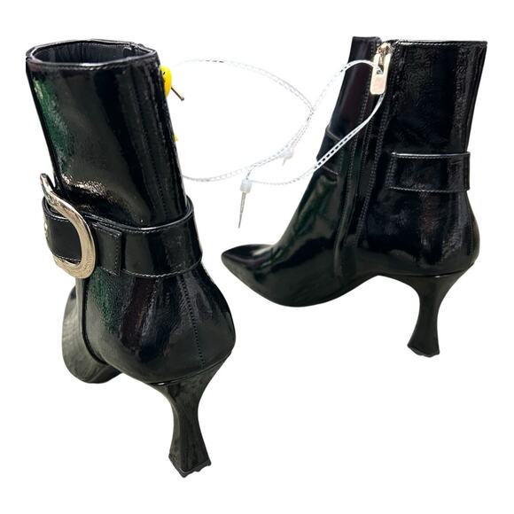 NWOB Gb Gianni Bini Sz 8M Face-Card Patent Oversized Buckle Heeled Bootie Black - Picture 5 of 16